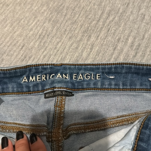 American Eagle Women’s Blue Jeans size 2 - Picture 3 of 4
